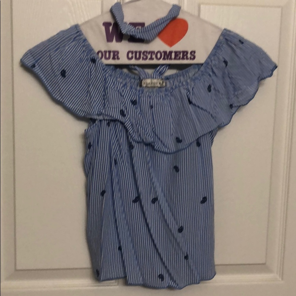 Chocker neck off shoulder crop top